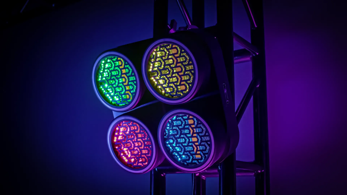 Blizzard Lighting Lux Quadra X4 | 4x50W WW Blinder with RGB Ring | Aura FX + DMX & TRUE1