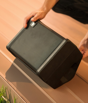 Peavey Solo Portable PA | 200W Battery-Powered System | Bluetooth Busking Speaker