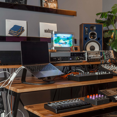 Wavebone Headquarter | Woodgrain Studio Workstation Desk | 9U Rack Space with Keyboard Stand