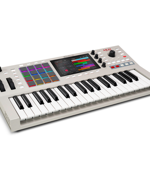 Akai MPC Key 37 G2 | Standalone Keyboard Workstation | 37-Key MPC3 Production Center