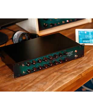 Tegeler Classic Equalizer EQP 1 | Passive Tube Equalizer with Vintage EQ Curves | Transformer Balanced Analog Tone Shaping