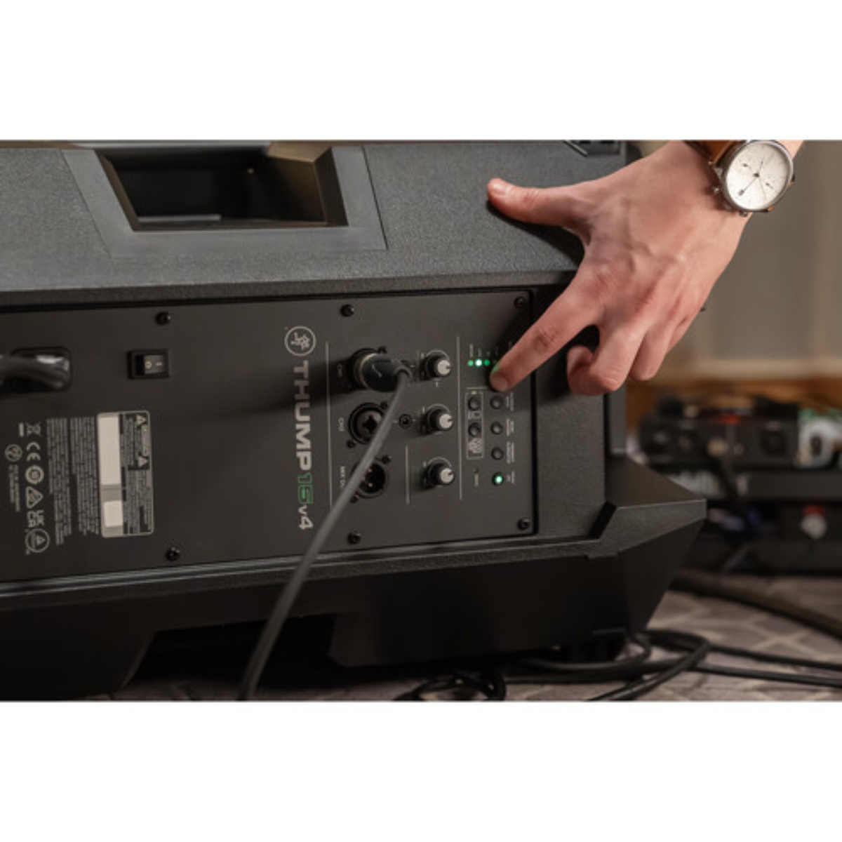 Mackie Thump15v4 | 15in - 130dB | 1400W Powered PA Speaker with Bluetooth