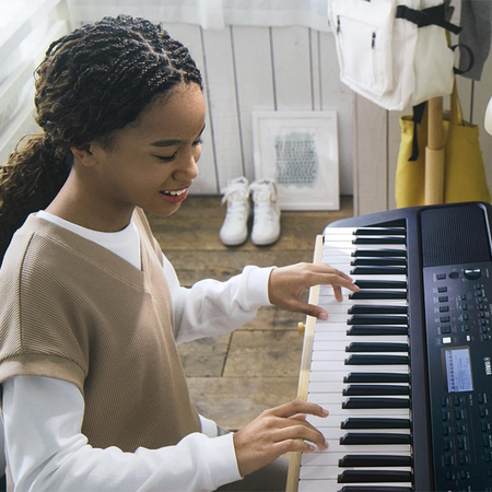 Yamaha PSR-E383 | 61-Key Portable Keyboard - 650 Voices | Touch Response & Lesson Tools