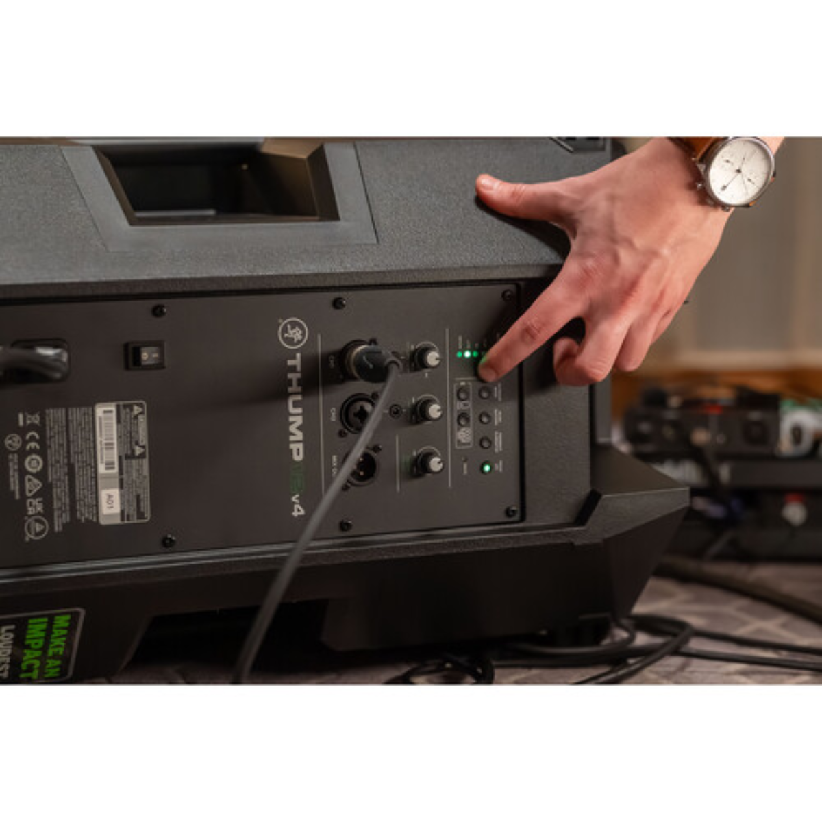 Mackie Thump12v4 | 12in - 129dB | 1400W Powered PA Speaker with Bluetooth