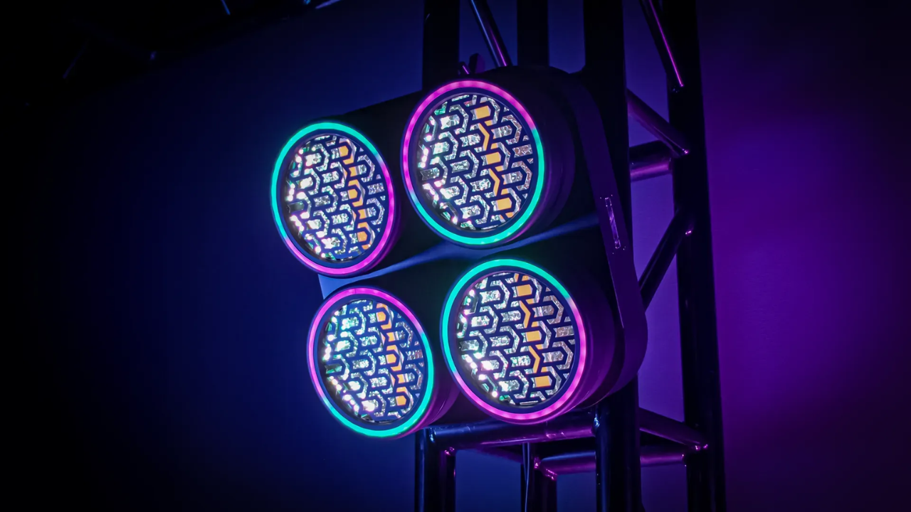 Blizzard Lighting Lux Quadra X4 | 4x50W WW Blinder with RGB Ring | Aura FX + DMX & TRUE1