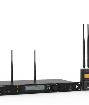 JTS SPT-1R/SPT-1T System (470-506 MHz) | Wireless Audio Transmitter Pack