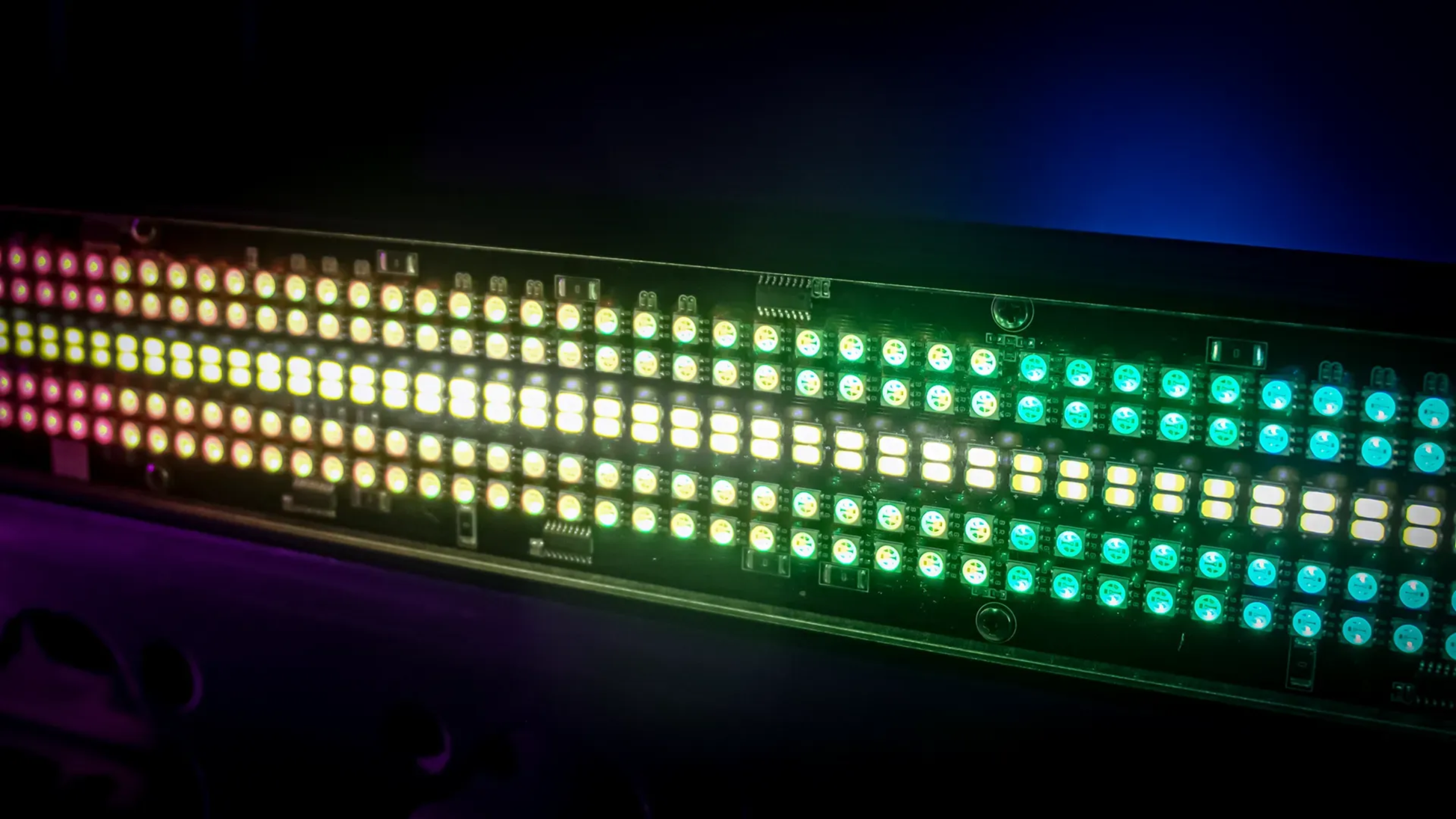 Blizzard Lighting StormChaser SuperHot | 1m RGB + Cool White LED Bar | Pixel Mapping & True1 Power